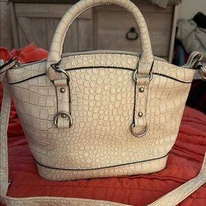 Mondani Cream Satchel with Crocodile Embossed Texture
